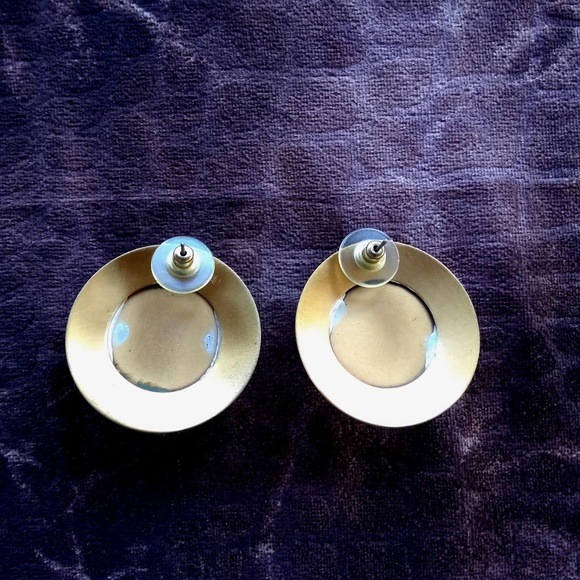 Vintage Green - Black Onyx & Gold Round Earrings - Picture 5 of 5